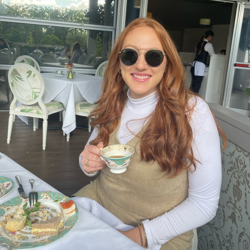 Meet your Posher, Dana